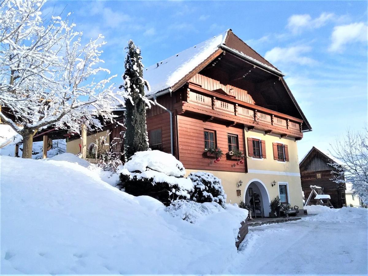 Gaestehaus Biobauernhof Mandl ムーラウ エクステリア 写真
